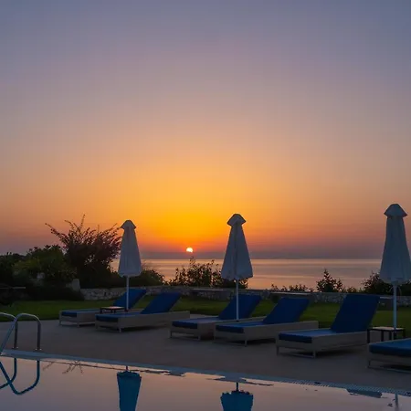 Blue Jasmine Apart-hotel 4*