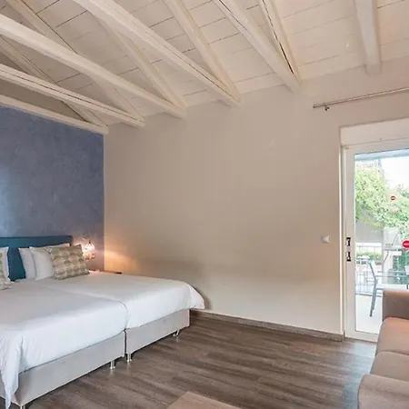 Blue Jasmine Ξενοδοχείο με διαμερίσματα 4*