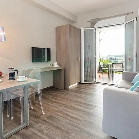 Blue Jasmine Skala (Kefalonia)