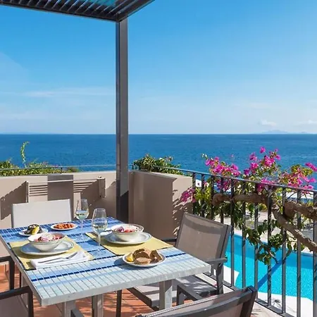 Blue Jasmine Ξενοδοχείο με διαμερίσματα 4*